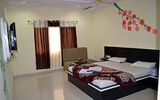 Hotel Saket, Pachmarhi 4
